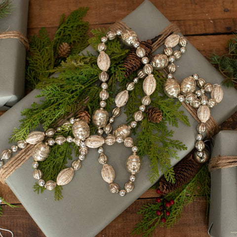 6' SILVER & WHITE GLASS BEAD GARLAND